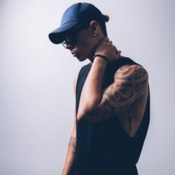 how tall is william singe